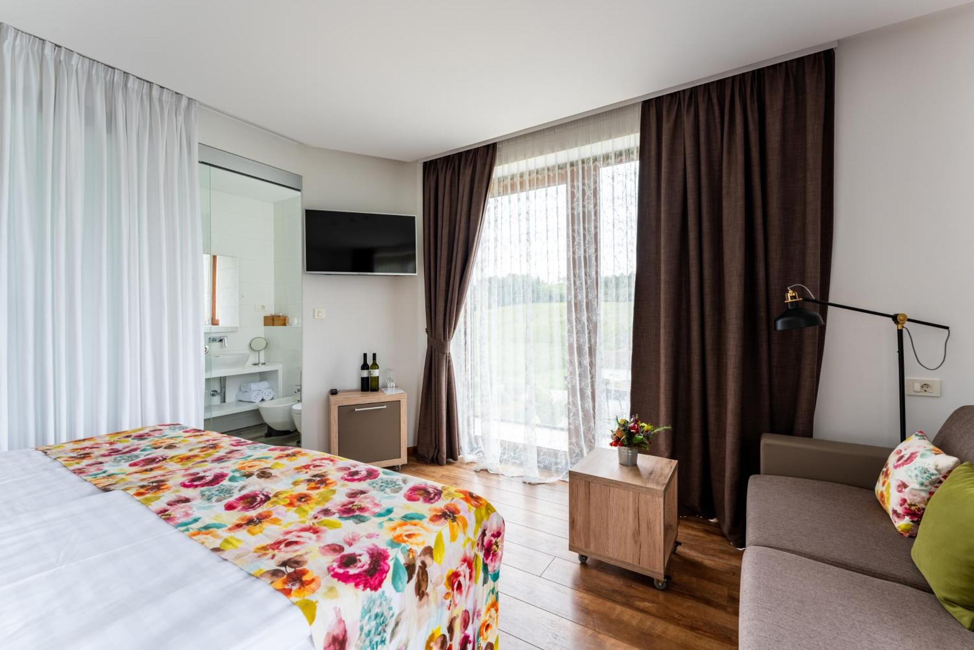 Bed&Breakfast Vinarija Coner Bjelovar Habitación foto